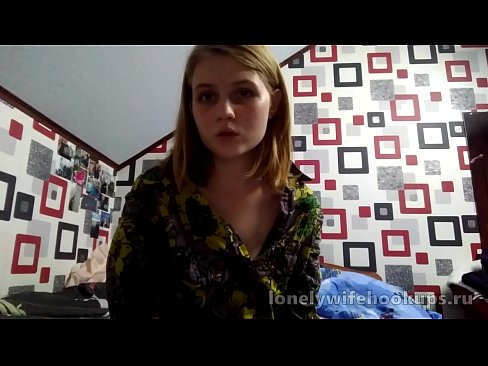 ❤️ Ungur ljóshærður nemandi frá Rússlandi hefur gaman af stærri pikkum. ️❌ Klámmyndband á is.yespornpics.ru